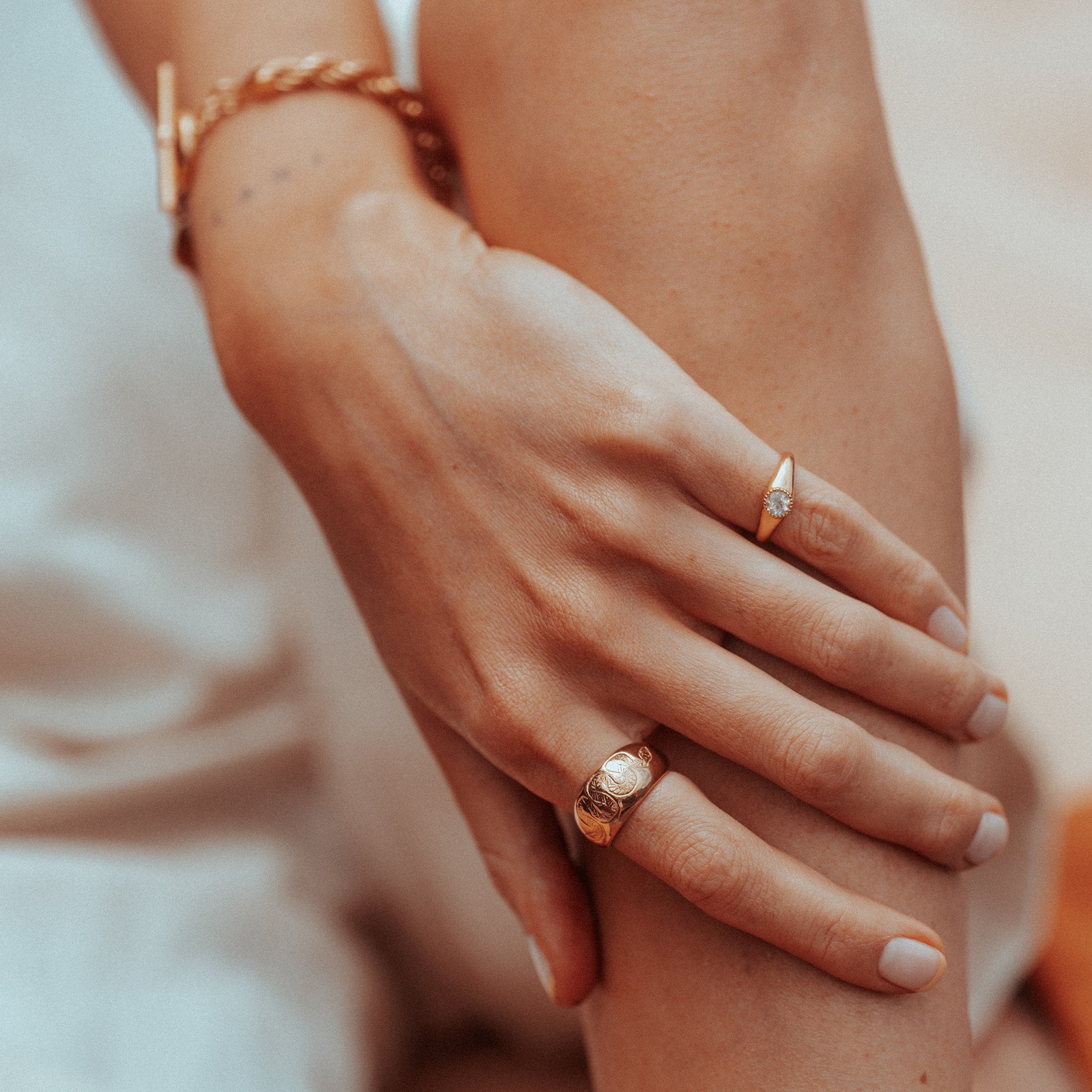 Ariana Pinky Ring Moonstone