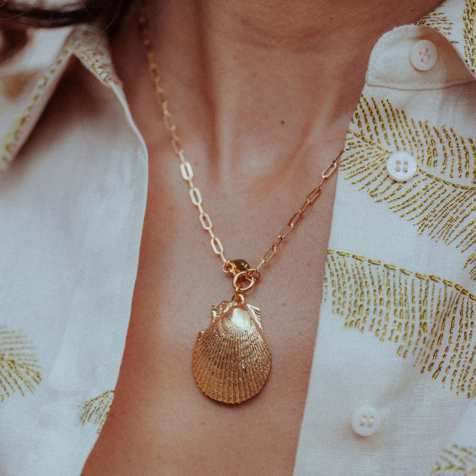 Selkie Shell Pendant On Lana Box Chain