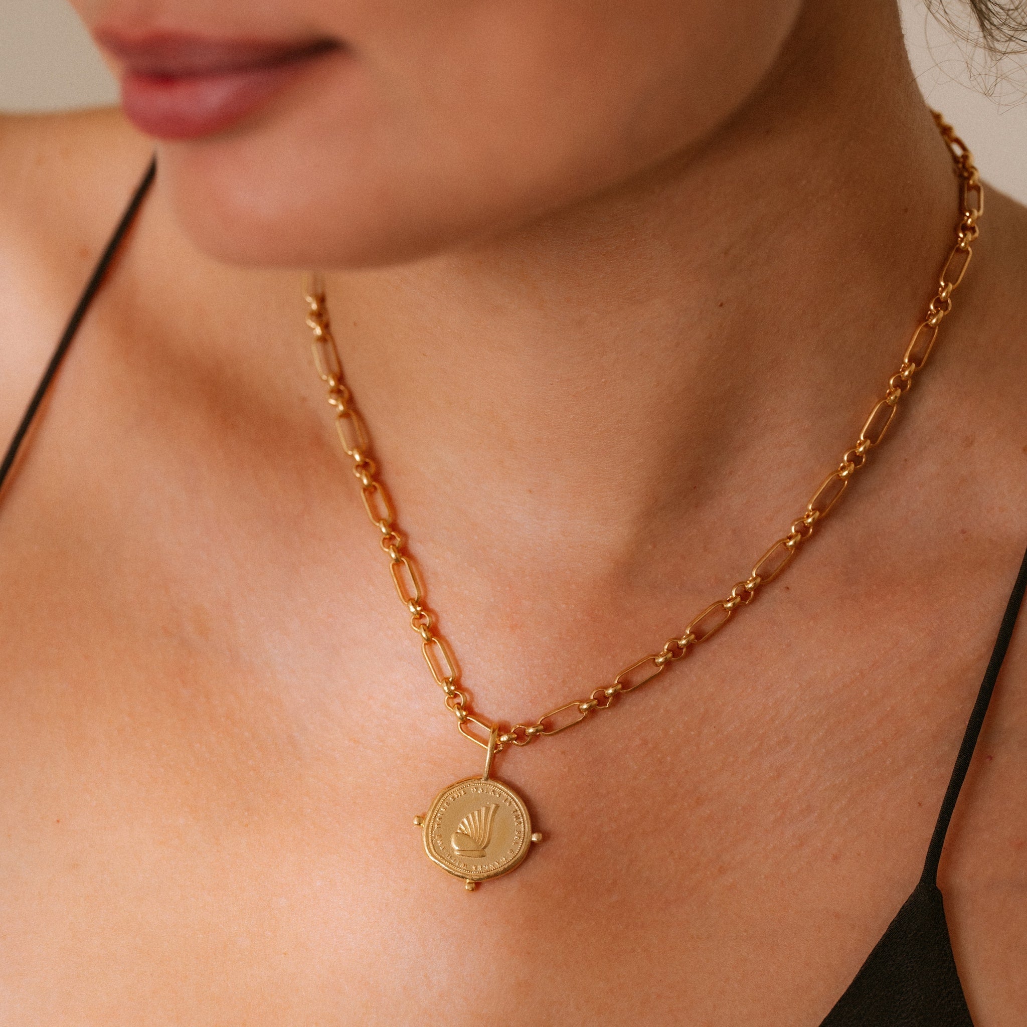 Leilani & Iris Chain