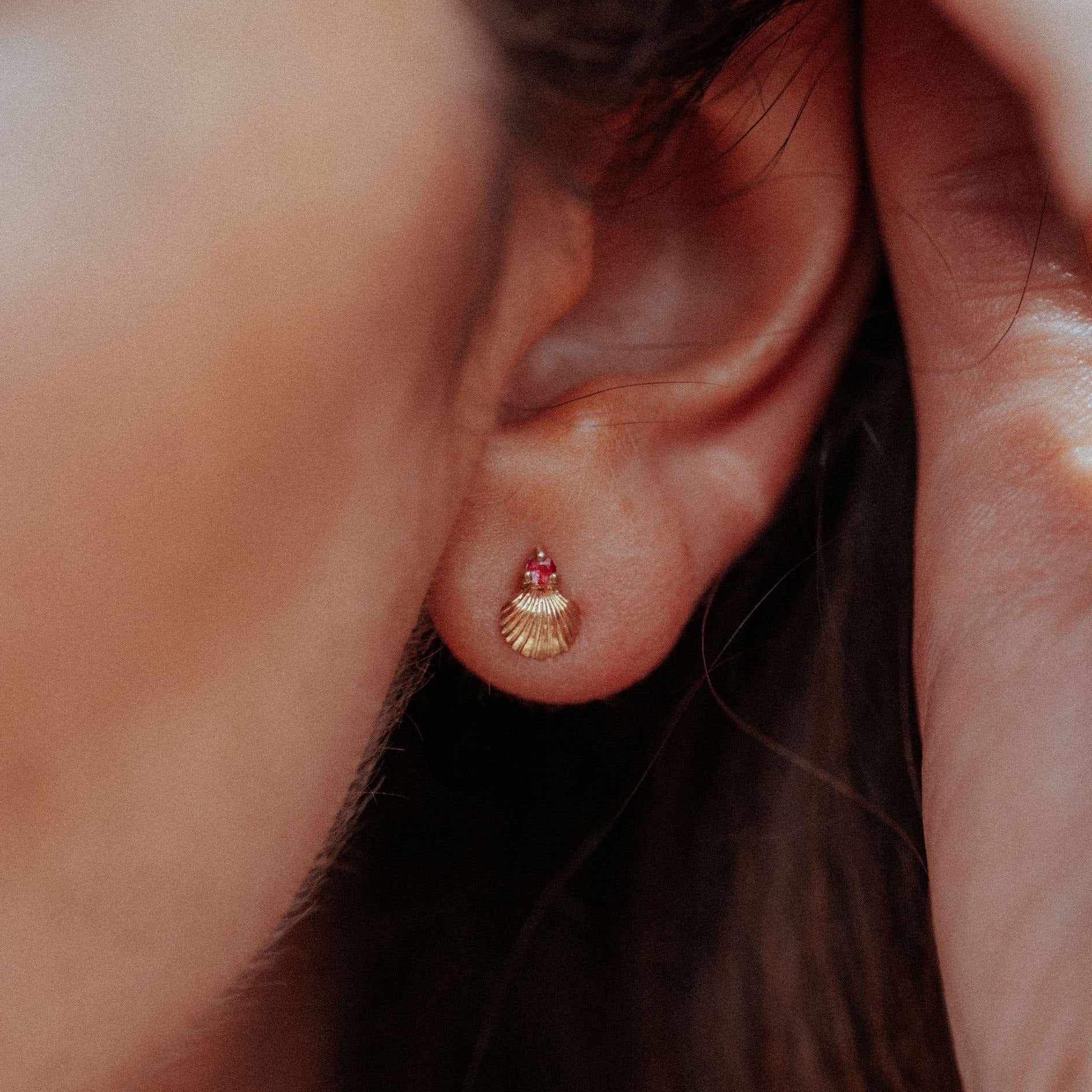 Naia Shell Studs Diamond Solid 9ct Gold