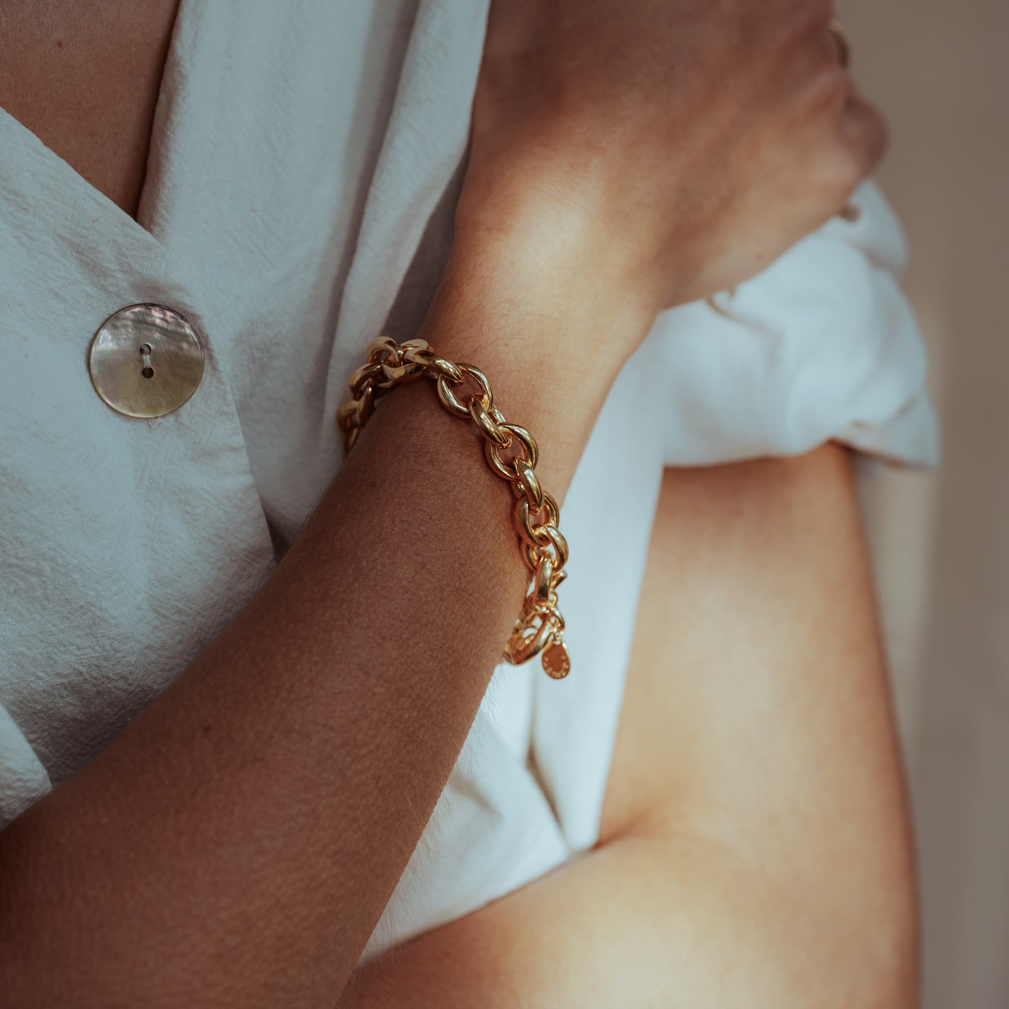 Aida Chunky Chain Bracelet Oversized T Bar