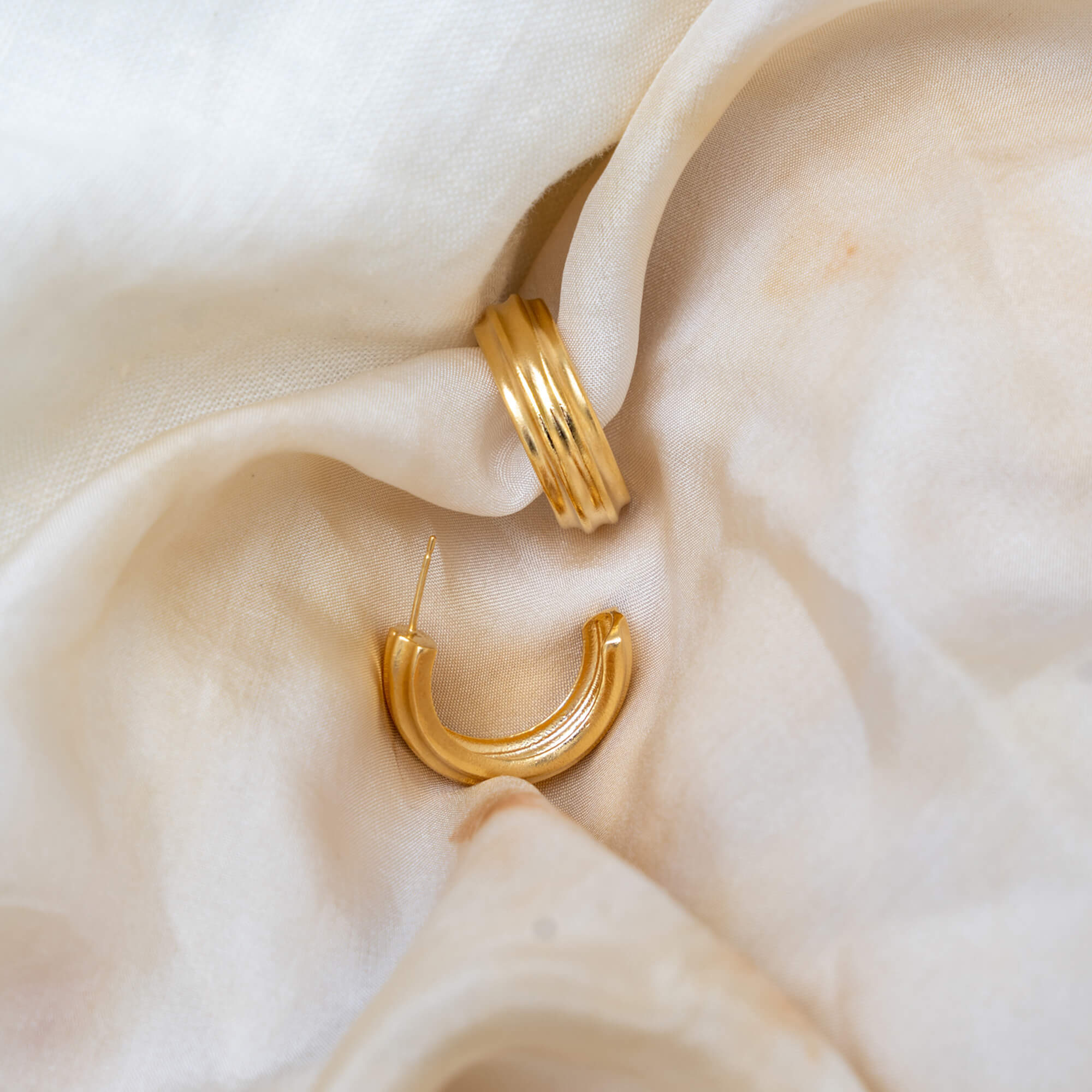 Makani Hoop Earrings