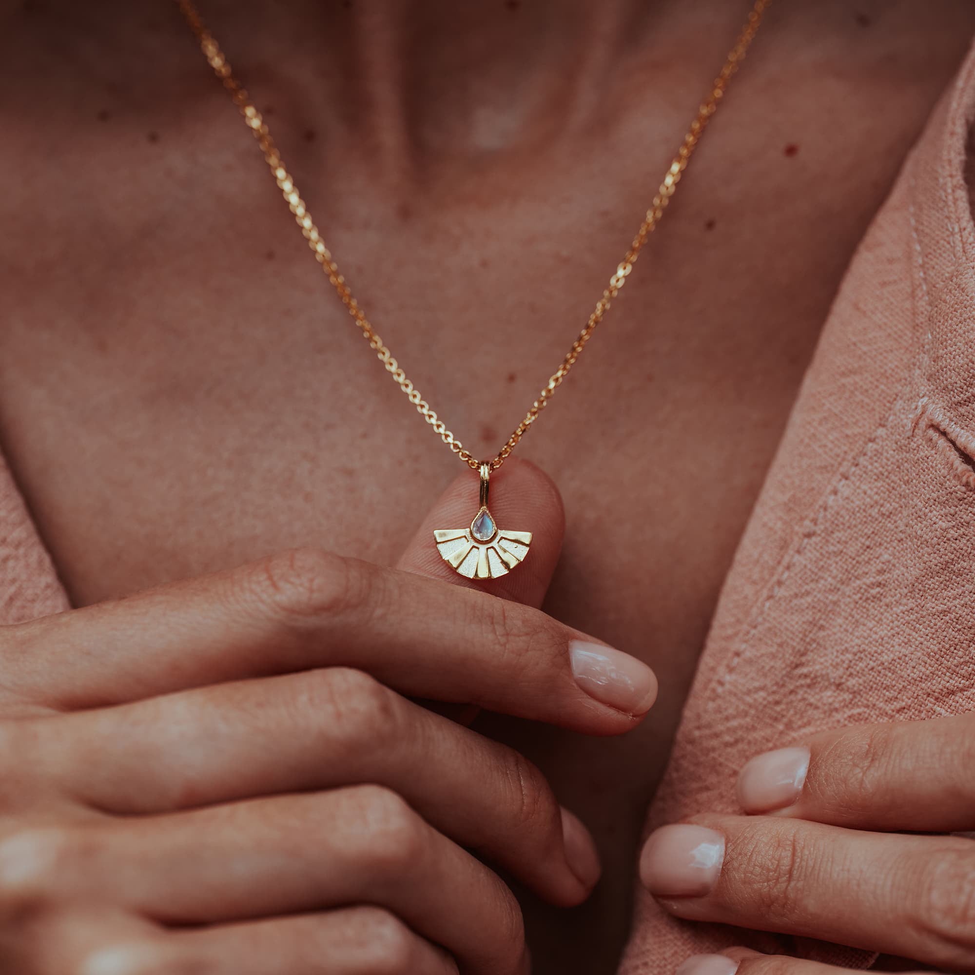 GOD-MOONSTONE-SUNRAY-PENDANT-DSC07676-HIGH-RES-ORIGINALS-CABINET-JEWELLERY-CHLOE-UPTON-STUDIO-PHOTOGRAPHY
