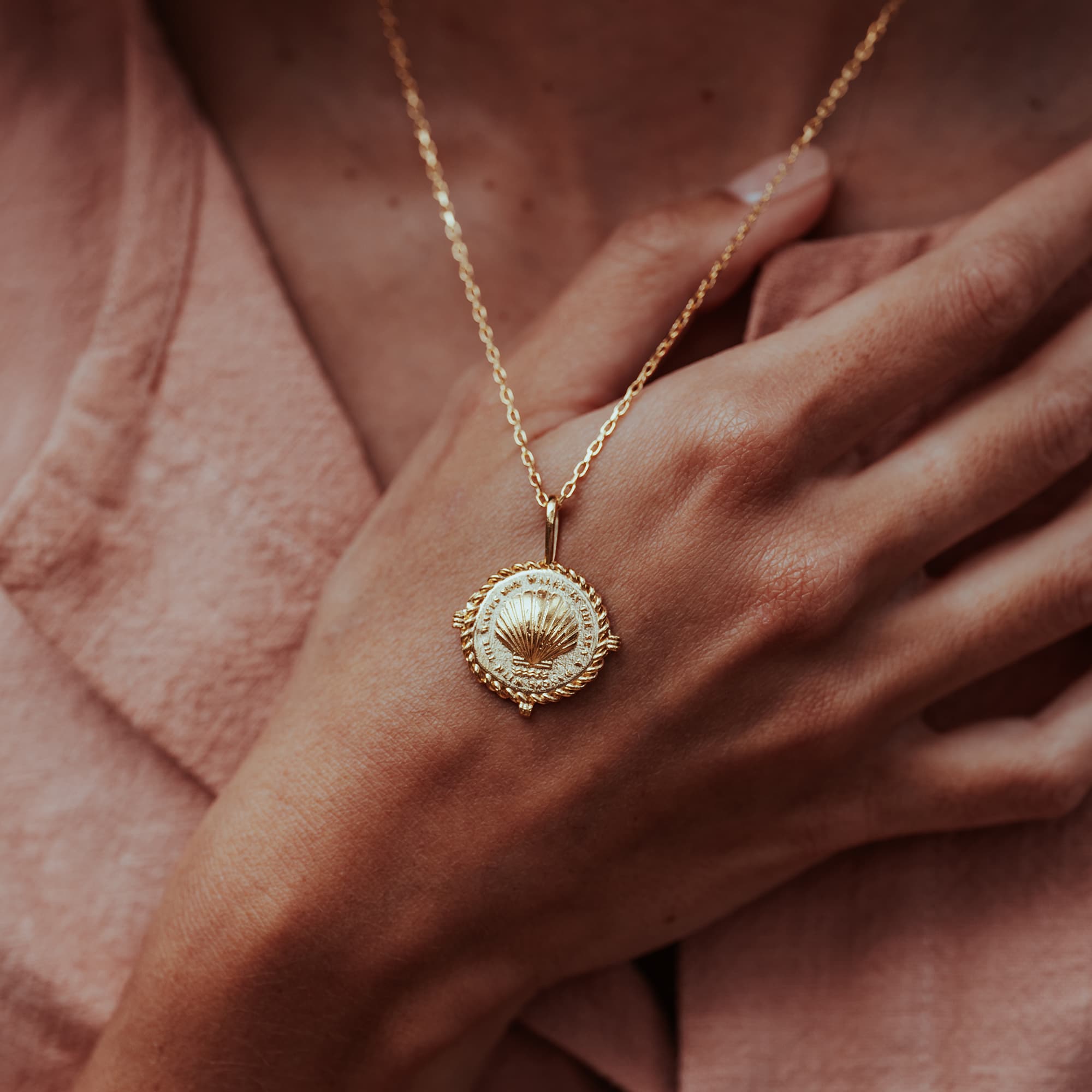 GOLD-ONDINE-SHELL-CIRCULAR-TALISMAN-GOD-MOONSTONE-SUNRAY-PENDANT-DSC07657-HIGH-RES-ORIGINALS-CABINET-JEWELLERY-CHLOE-UPTON-STUDIO-PHOTOGRAPHY