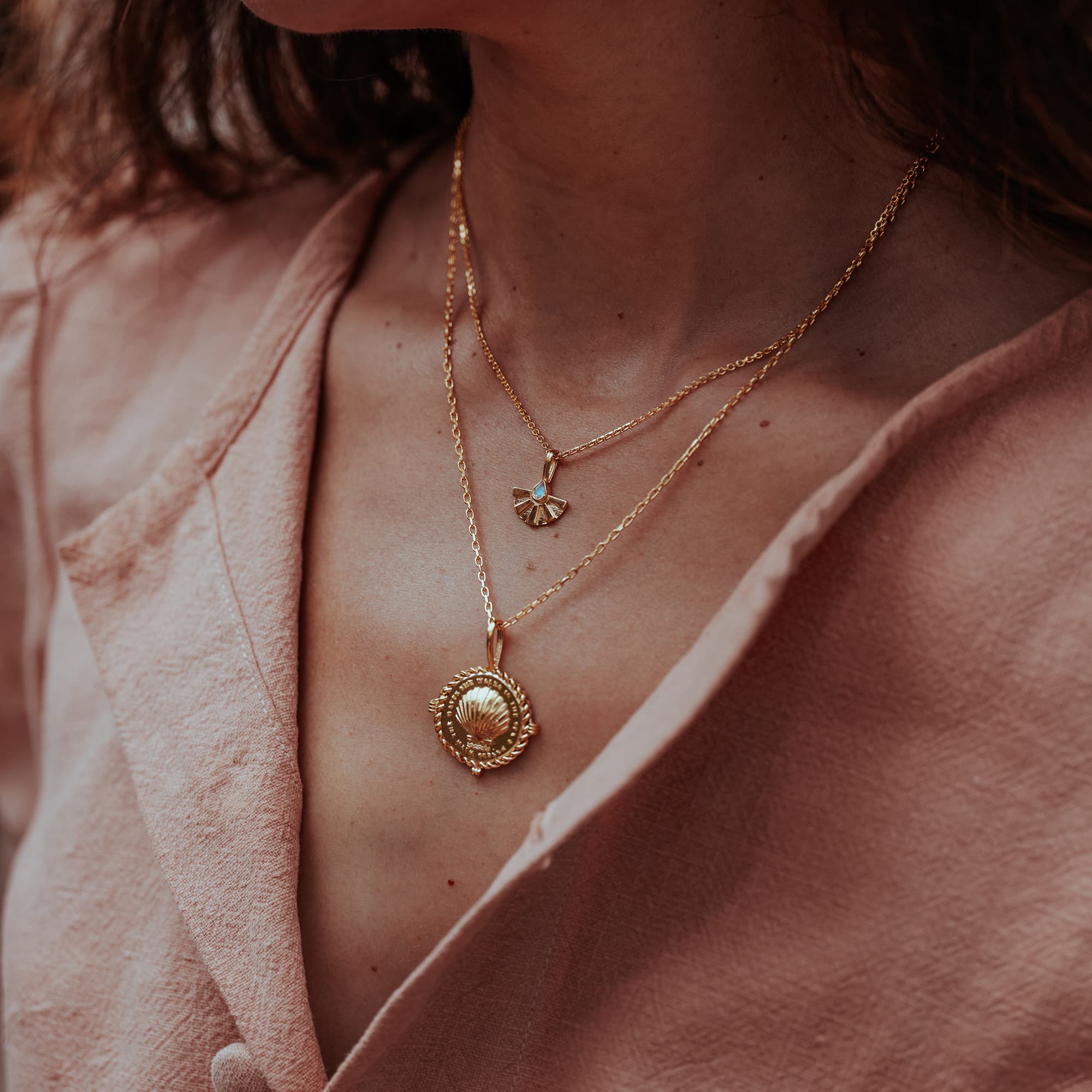 GOLD-ONDINE-SHELL-CIRCULAR-TALISMAN-GOD-MOONSTONE-SUNRAY-PENDANT-DSC07657-HIGH-RES-ORIGINALS-CABINET-JEWELLERY-CHLOE-UPTON-STUDIO-PHOTOGRAPHY