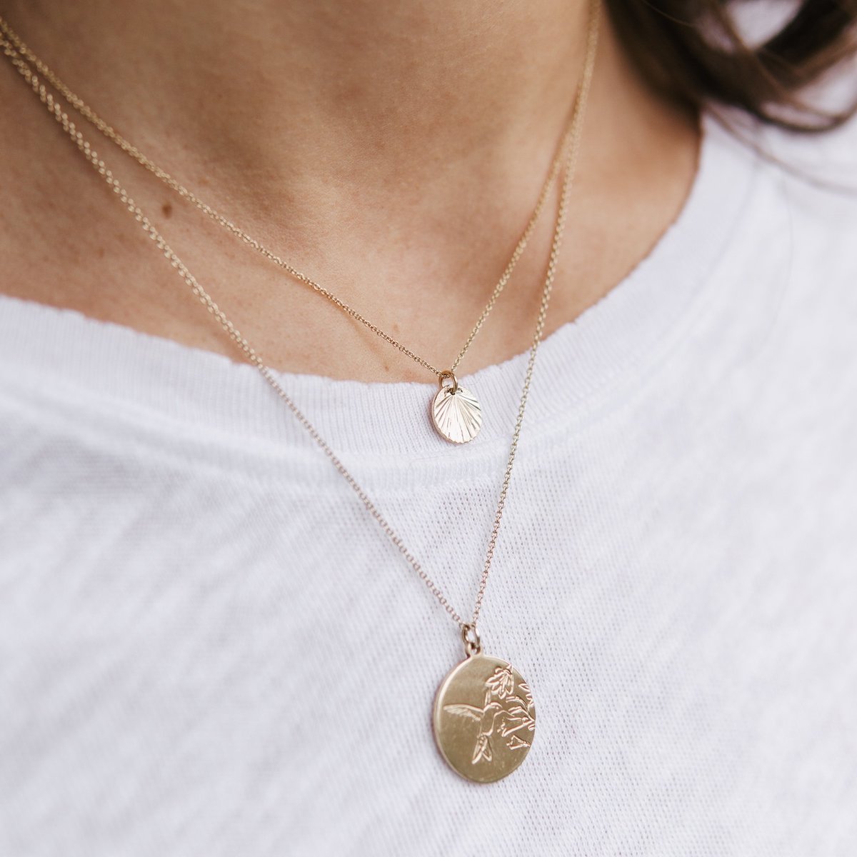 TINY-TELLIN-SHELL-PENDANT-CABINET-JEWELLERY
