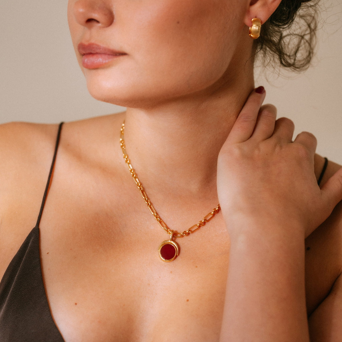 Ariel Pendant Iris Chain | Deep Orange Carnelian