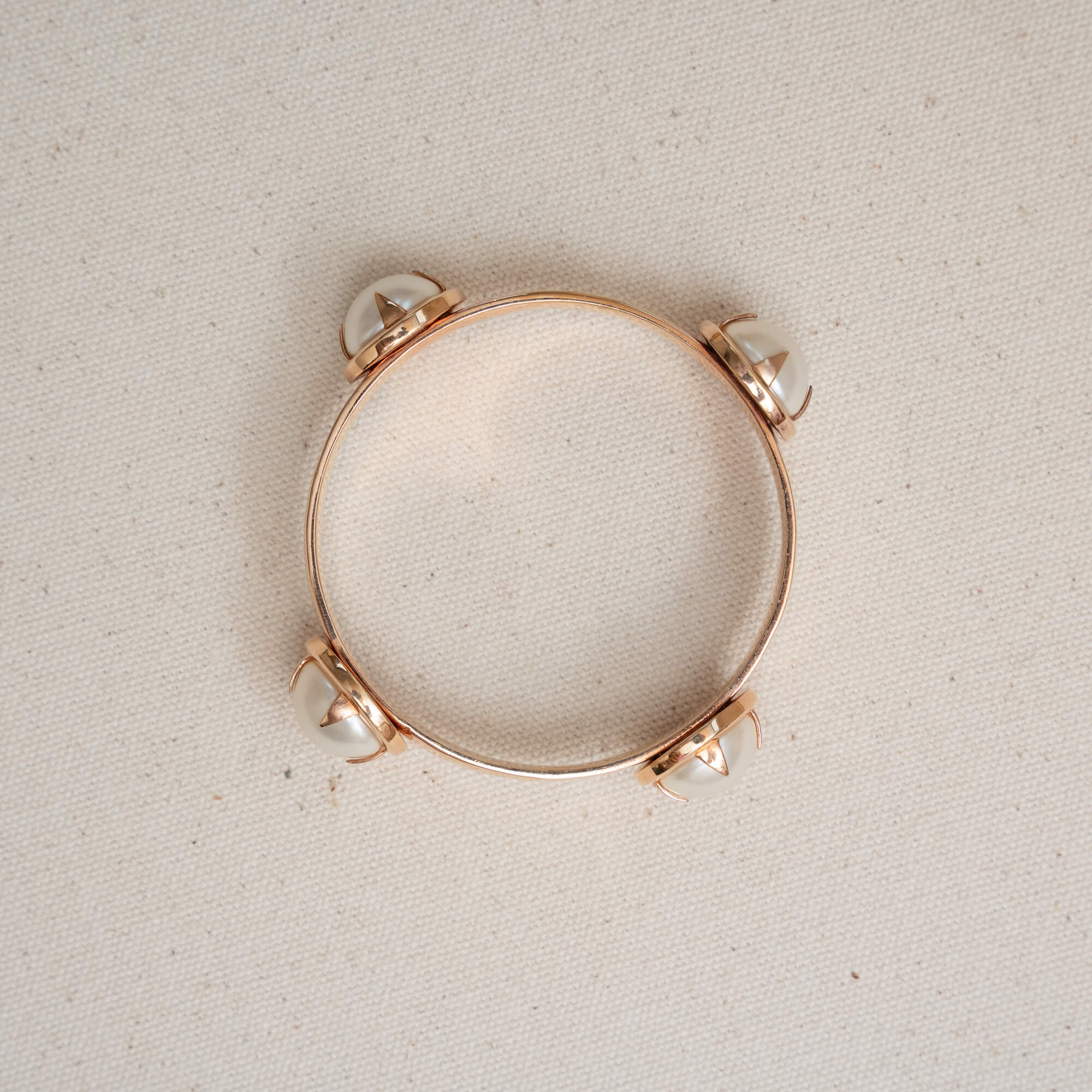 Oyster Pearl Bangle