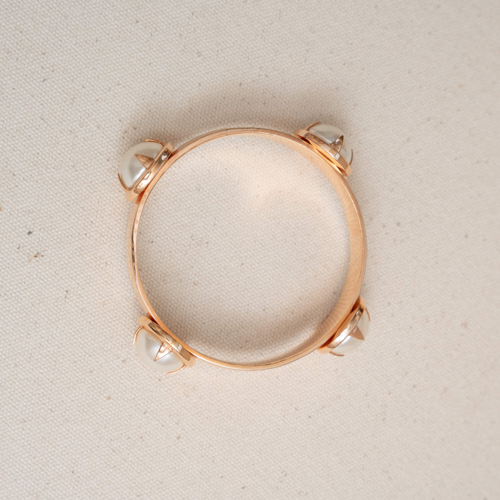 Oyster Pearl Bangle