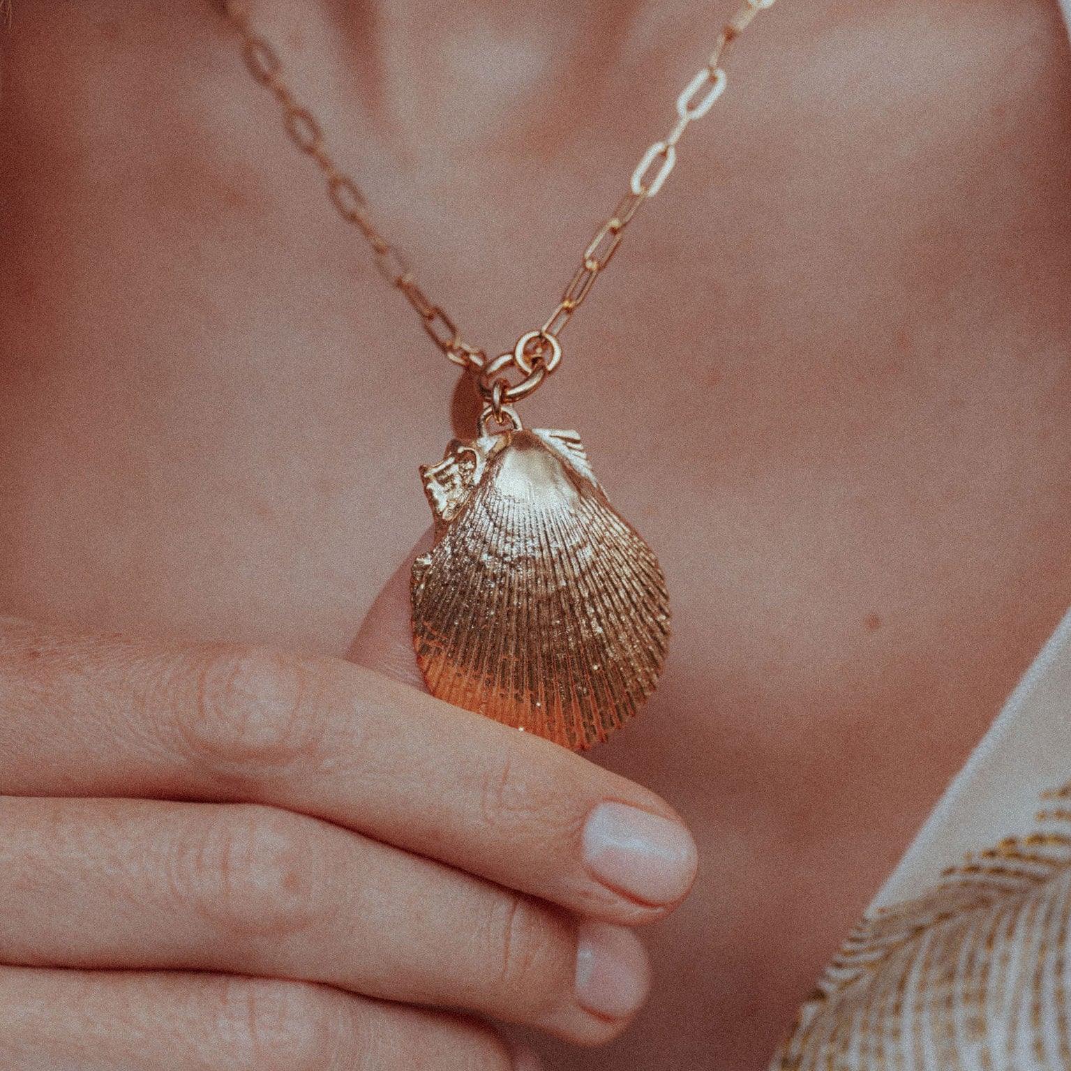 Selkie Shell Pendant On Lana Box Chain