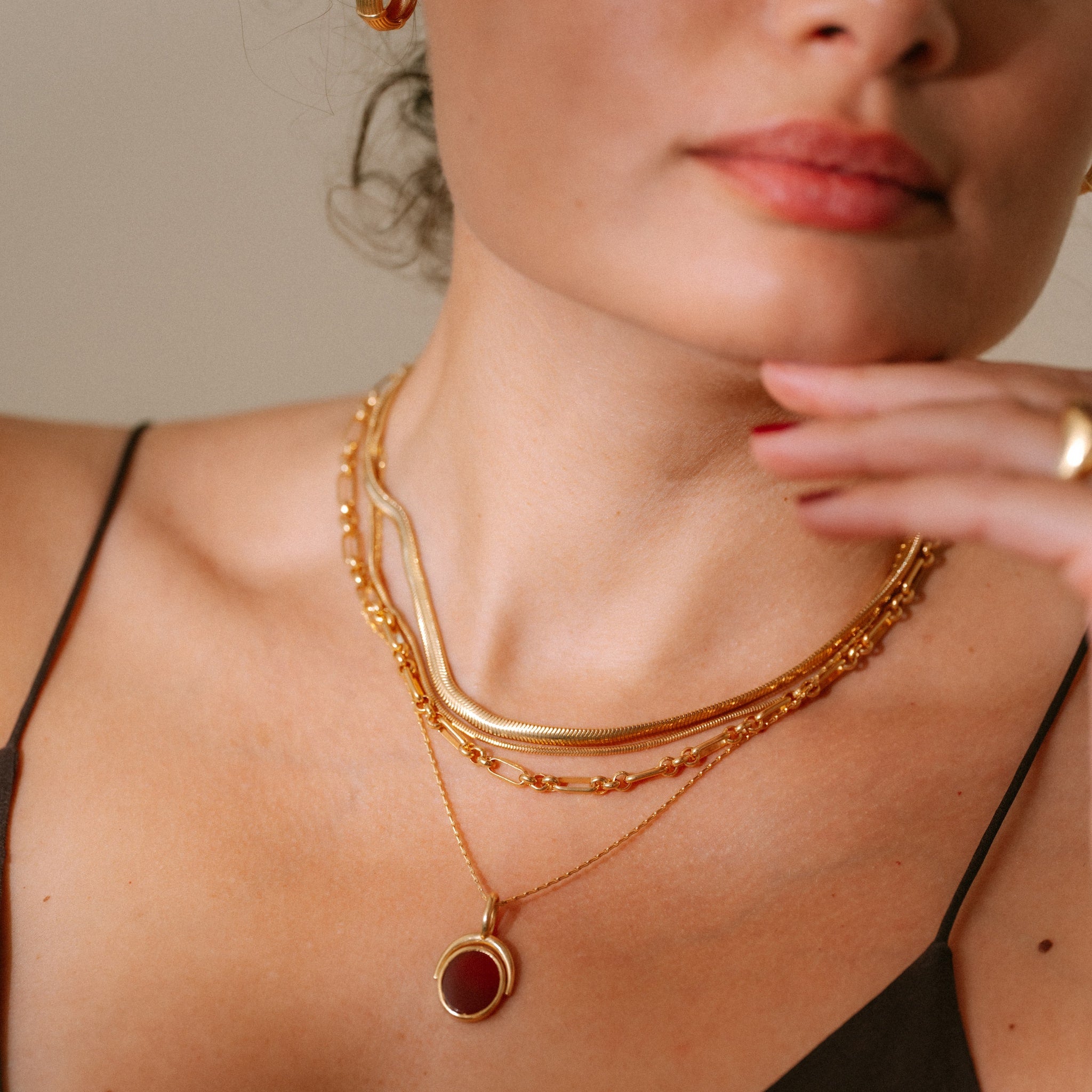 Iris Chain