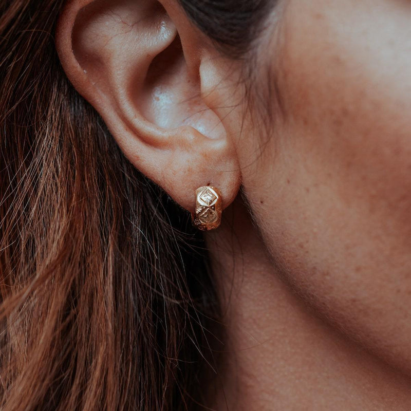 DIAMOND-PALM-EAR-CUFF-EARRINGS-CABINET-JEWELLERY
