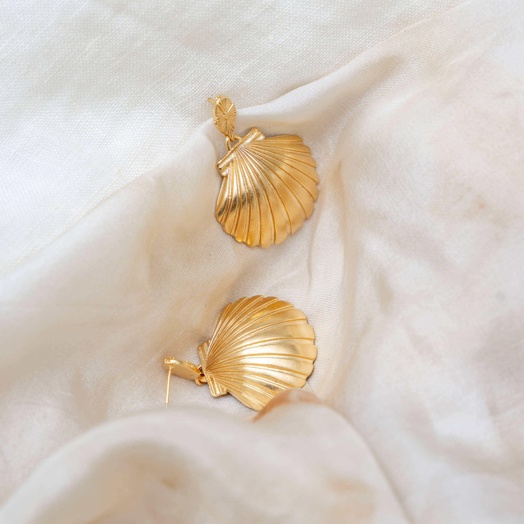 Ulla Shell Earrings | Sterling Silver